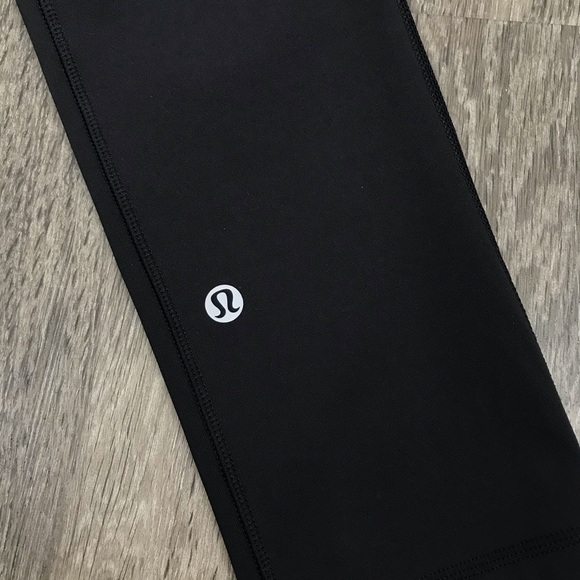 Lululemon Speed Up Crop 21” Leggings Run Black 4 - Picture 6 of 8